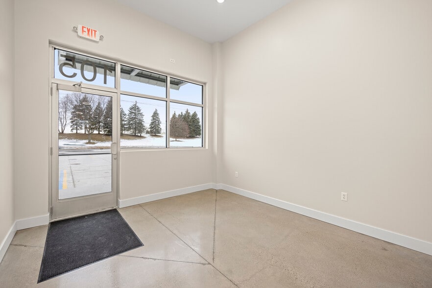 More Photos Of 3462 Greenfield rd, Berkley Medical For Sale