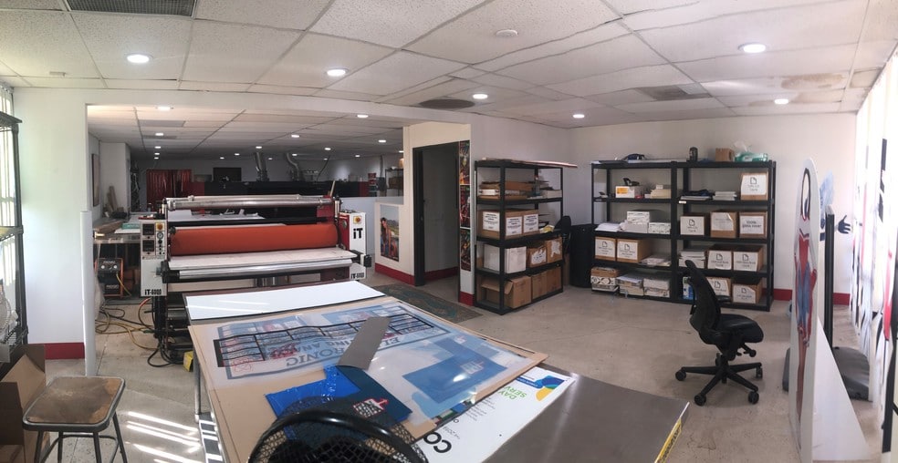 More Photos Of 4485 Runway St, Simi Valley Warehouse For Sale