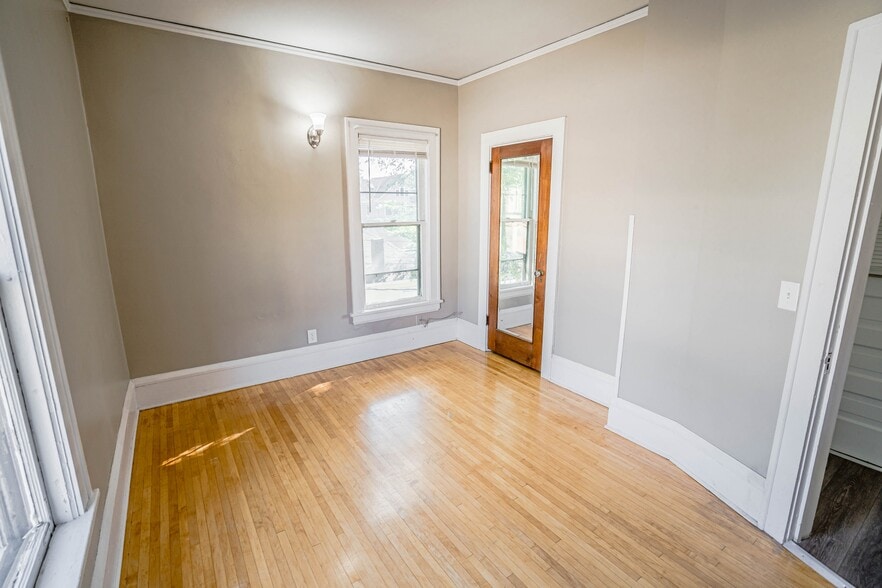 More Photos Of 990 Grand Ave, Saint Paul Apartments For Sale