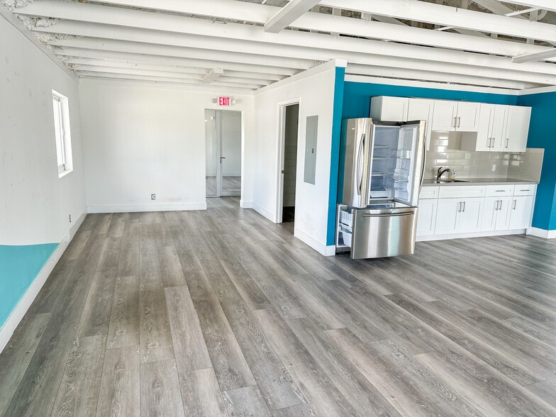 More Photos Of 702-706 NE 1st Ave, Fort Lauderdale Restaurant For Sale