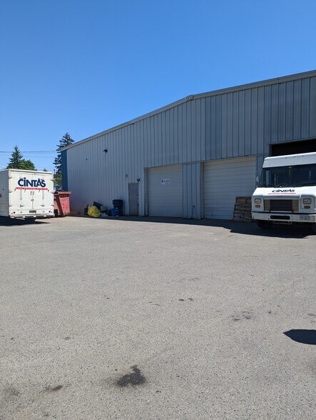 Primary Photo Of 1013 Old Victoria Rd, Nanaimo Warehouse For Lease