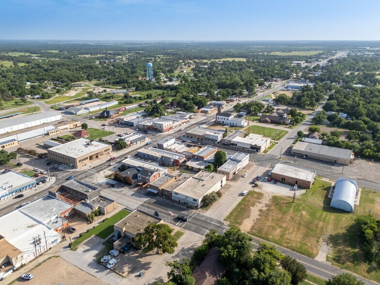 More Photos Of 233 Ackerman St, Rockdale Storefront Retail Office For Sale