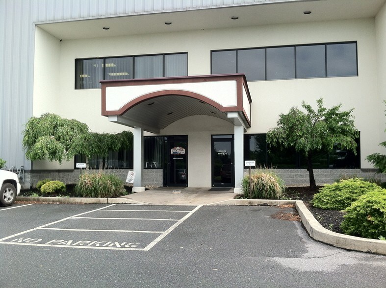 More Photos Of 630 Municipal Dr, Nazareth Manufacturing For Lease