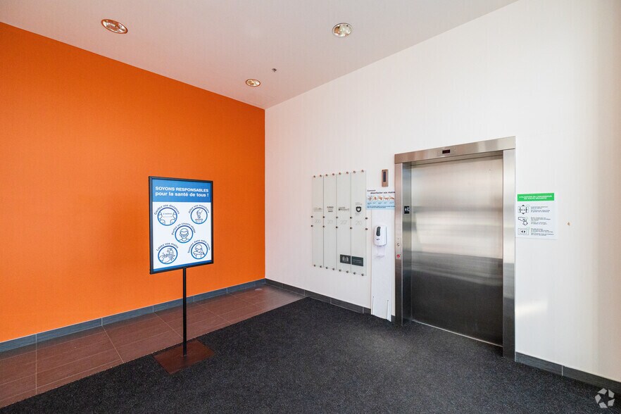 More Photos Of 3700-3796 Boul des Sources, Dollard-des-Ormeaux Freestanding For Lease