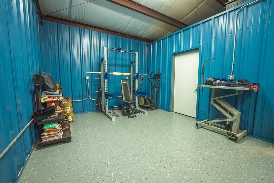 More Photos Of 19462 Lee Hwy, Abingdon General Retail For Sale