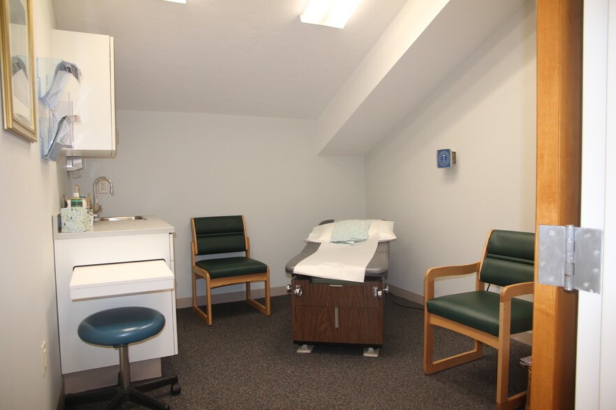 More Photos Of 700 Attucks Ln, Hyannis Medical For Sale