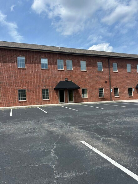 More Photos Of 430 Montbrook Ln, Knoxville Loft Creative Space For Sale