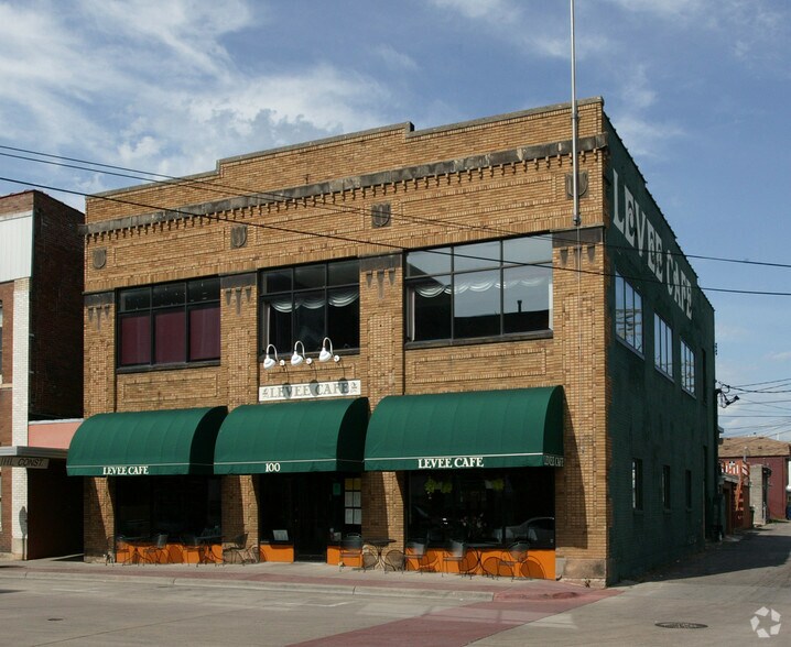 More Photos Of 100 Sibley St, Hastings Restaurant For Lease