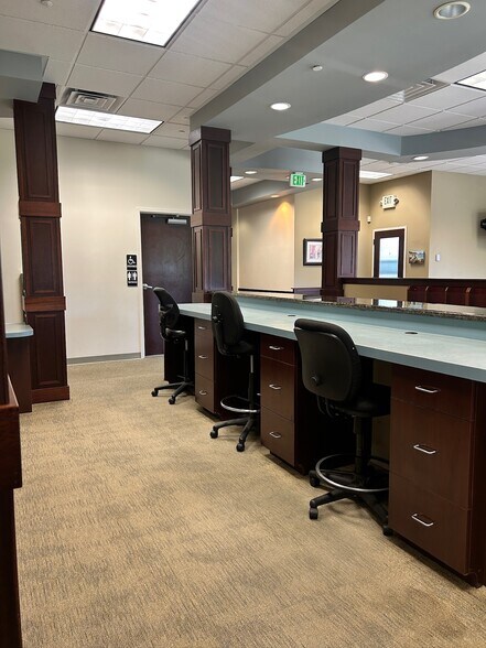 More Photos Of 463 Tremont St W, Port Orchard Medical For Lease