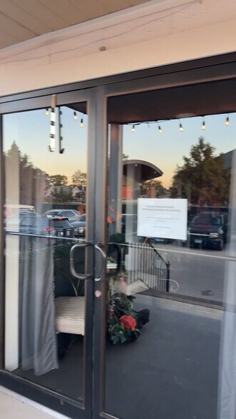 More Photos Of 3336 E Ridge Rd, Lansing General Retail For Lease