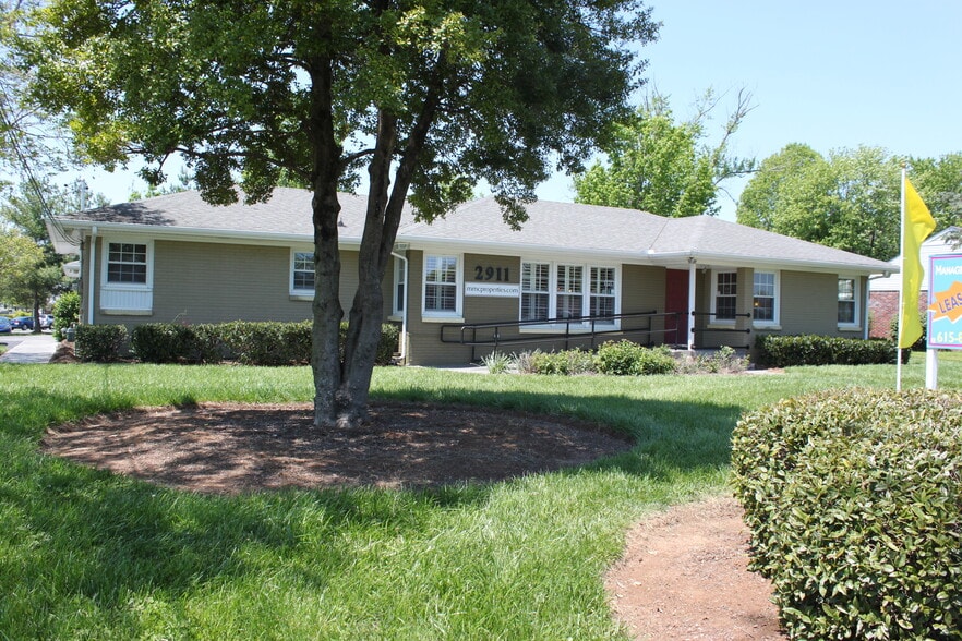 Primary Photo Of 2911 Middle Tennessee Blvd, Murfreesboro Office Residential For Lease