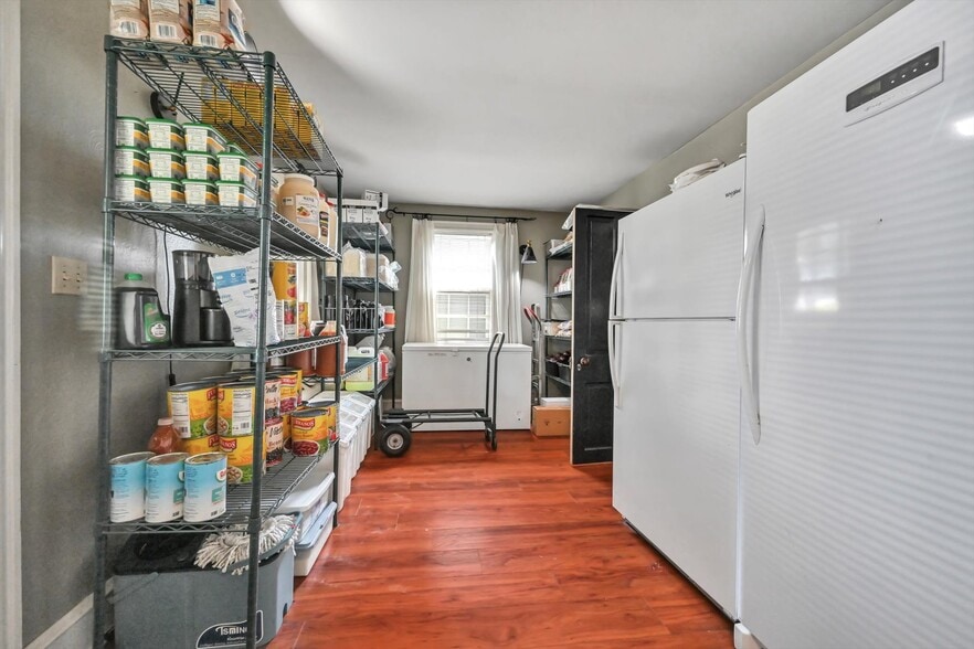 More Photos Of 301 W Main St, Ephrata Hospitality For Sale