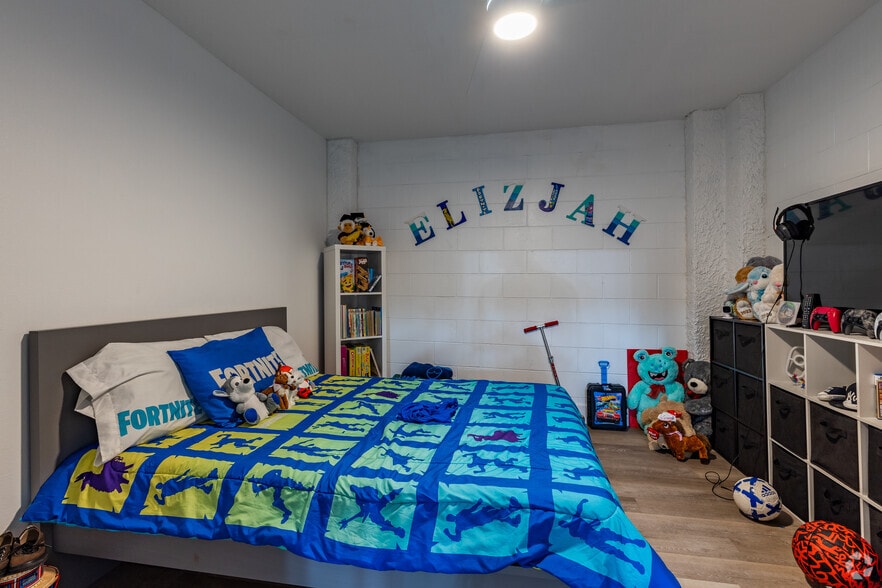 More Photos Of 244 E Graves Ave, Orange City Apartments For Lease