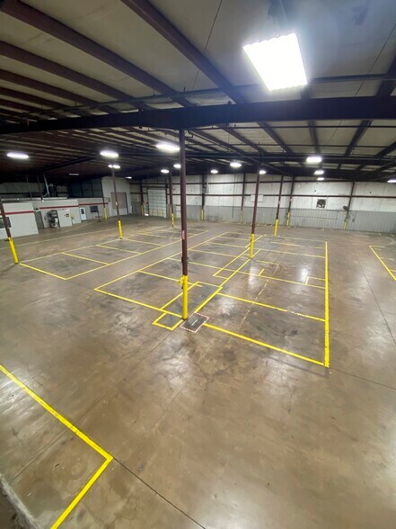 More Photos Of 4700 N Bryant Ave, Oklahoma City Warehouse For Lease