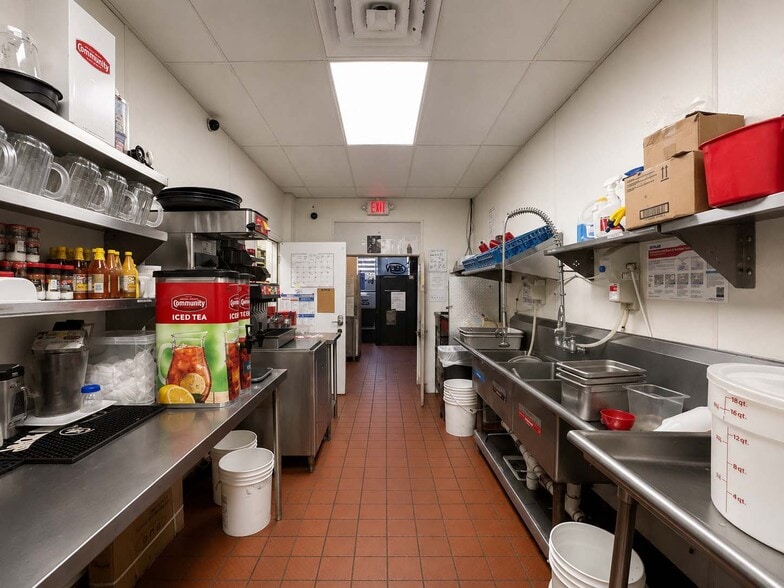 More Photos Of 9721 W Broadway St, Pearland Restaurant For Sale