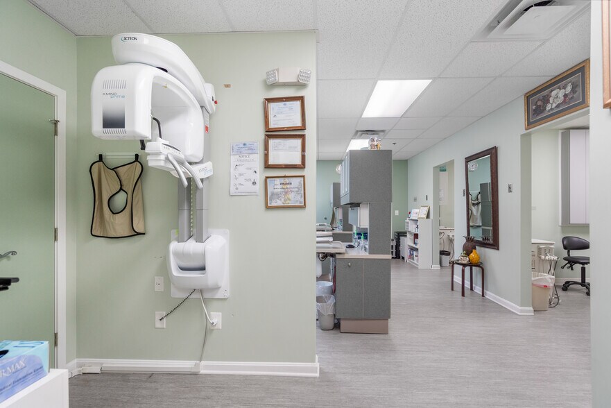 More Photos Of 9114 Philadelphia Rd, Rosedale Medical For Sale