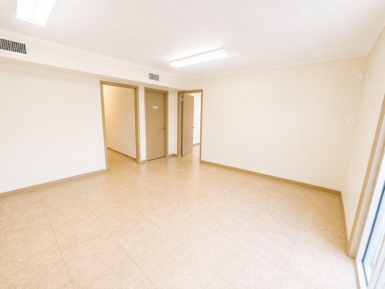 More Photos Of 16030 US Hwy 27, Lake Wales Warehouse For Sale