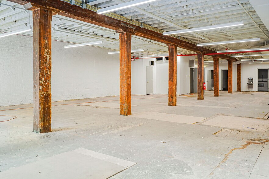 More Photos Of 53 Pearl St, Brooklyn Coworking Space