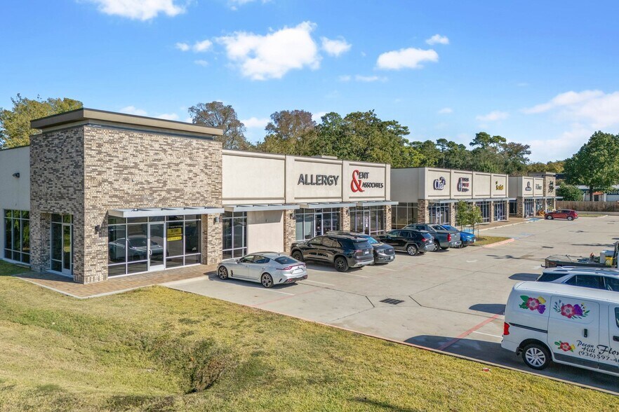 More Photos Of 107 Old River Rd, Montgomery Storefront For Sale