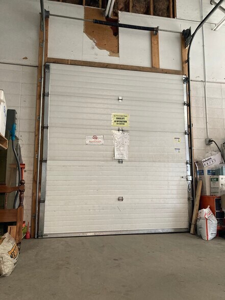 More Photos Of 15840 111 NW ave, Edmonton Light Distribution For Sale