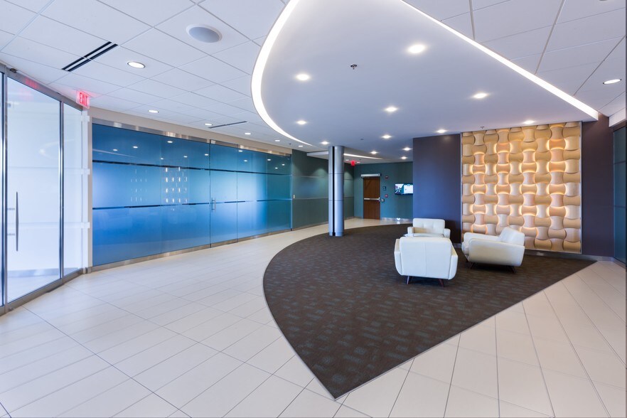 More Photos Of 1850 Deming Way, Middleton Research And Development For Lease