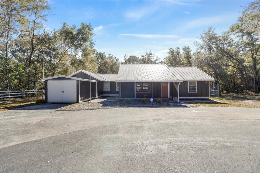 More Photos Of 7630 W Dunnellon Rd, Dunnellon Office For Sale
