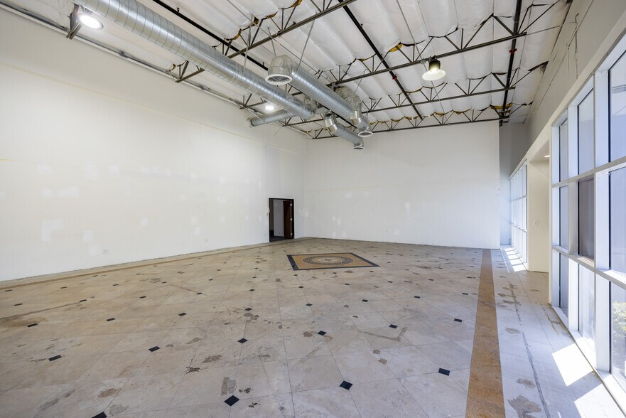 More Photos Of 15350 Fairfield Ranch Rd, Chino Hills Warehouse For Sale