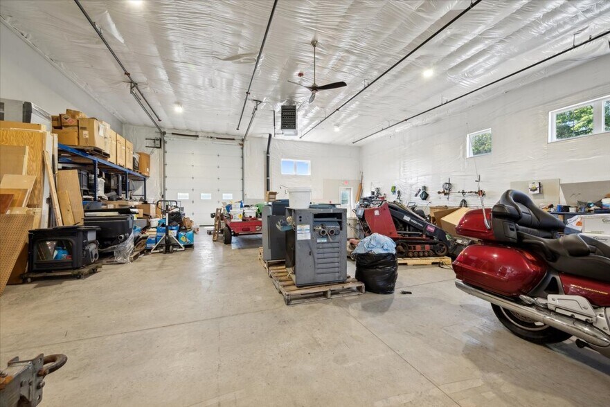 More Photos Of 22 Royal Rd, Flemington Industrial For Sale