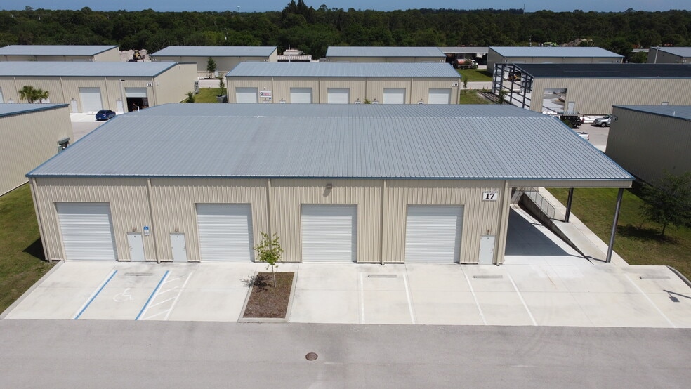 More Photos Of 5265 45th St, Vero Beach Unknown For Lease