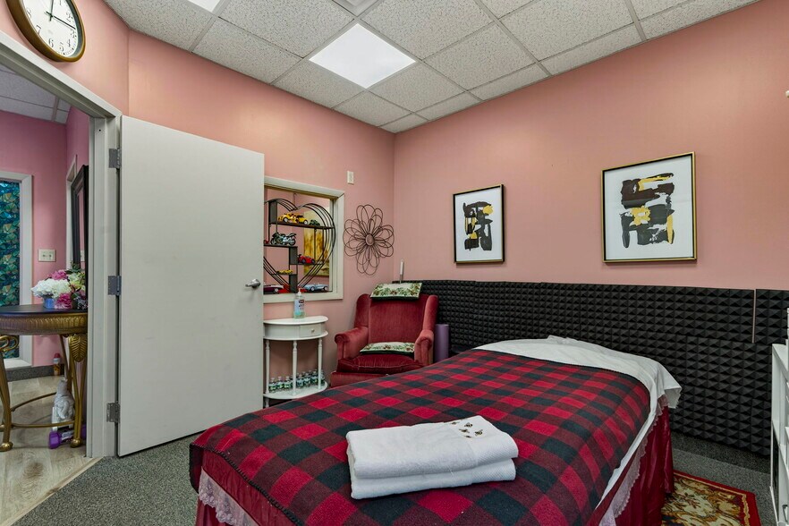 More Photos Of 451 Andover St, North Andover Medical For Sale