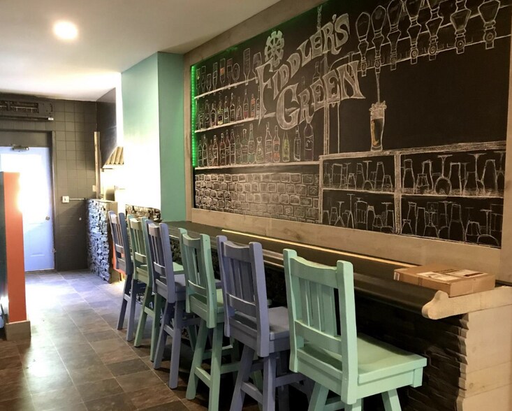 More Photos Of 36 Lindsay St S, Kawartha Lakes Apartments For Sale