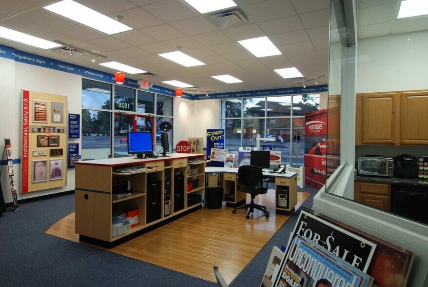 More Photos Of 1920 N Monroe St, Tallahassee Storefront Retail Office For Lease