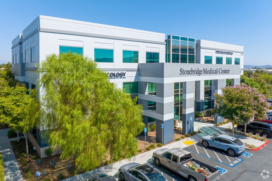 Primary Photo Of 36320 Inland Valley Dr, Wildomar Medical For Lease