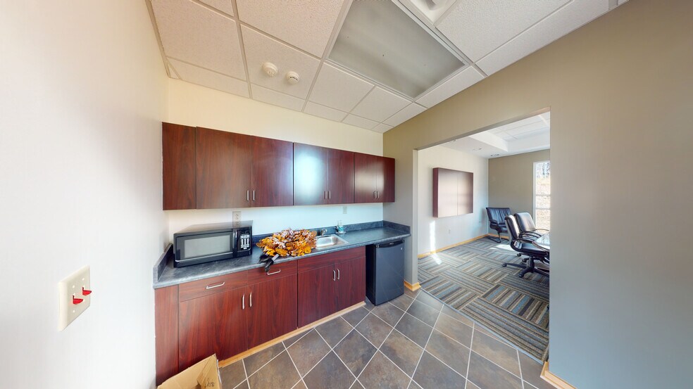 More Photos Of 4802 Cargo Ct, Columbus Office For Sale