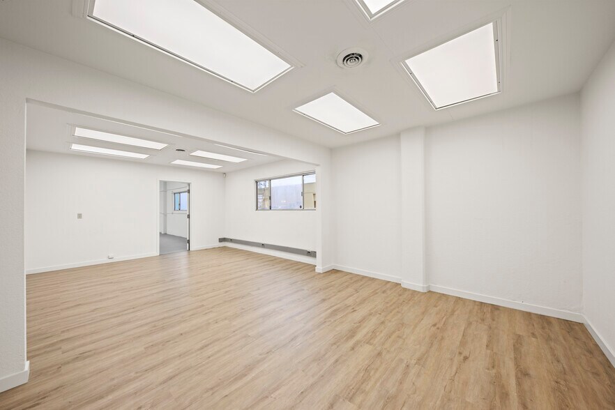 More Photos Of 985 Parker Ct, Santa Clara Warehouse For Lease