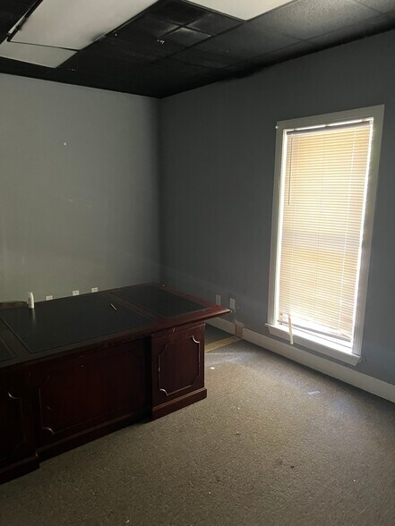 More Photos Of 2010 Old Montgomery Hwy, Birmingham Flex For Lease