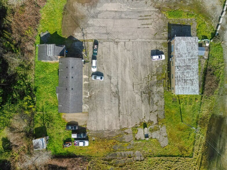 More Photos Of 645 Elk Valley Rd, Crescent City Warehouse For Sale