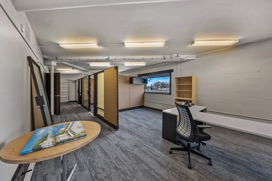 More Photos Of 209 N Pacific Hwy, Talent General Retail For Sale