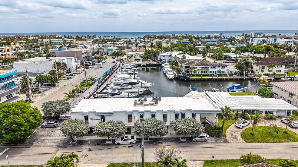More Photos Of 4322-4334 E Tradewinds Ave, Lauderdale-by-the-Sea Loft Creative Space For Lease