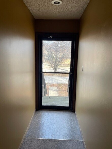 More Photos Of 3311 Clinton Parkway Ct, Lawrence Office For Sale