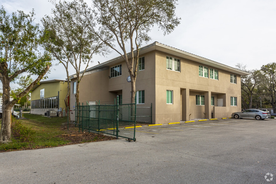 Primary Photo Of 4940 Bayline Dr, North Fort Myers Warehouse For Lease