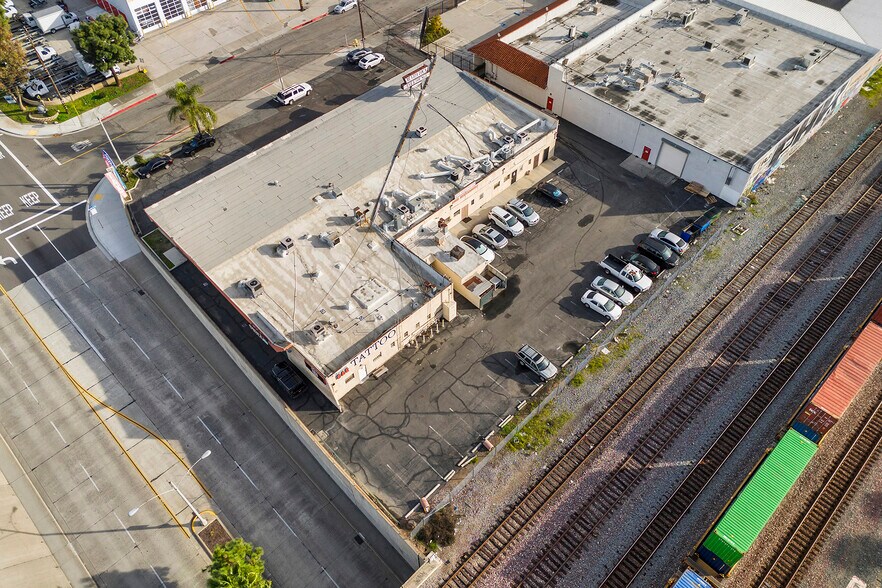 More Photos Of 910-924 Williamson Ave, Fullerton Freestanding For Sale