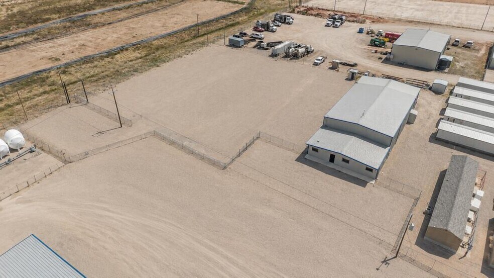 More Photos Of 10714 W County Road 72, Midland Warehouse For Lease