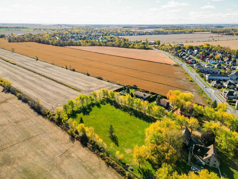 More Photos Of 1975 Rte Édouard-VII, Saint-Philippe Land For Sale