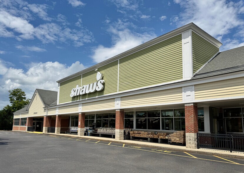 Primary Photo Of 4-8 Plaistow Rd, Plaistow Unknown For Lease