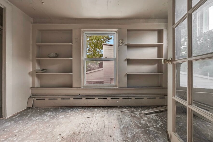 More Photos Of 317 S 10th Ave, Scranton Warehouse For Sale