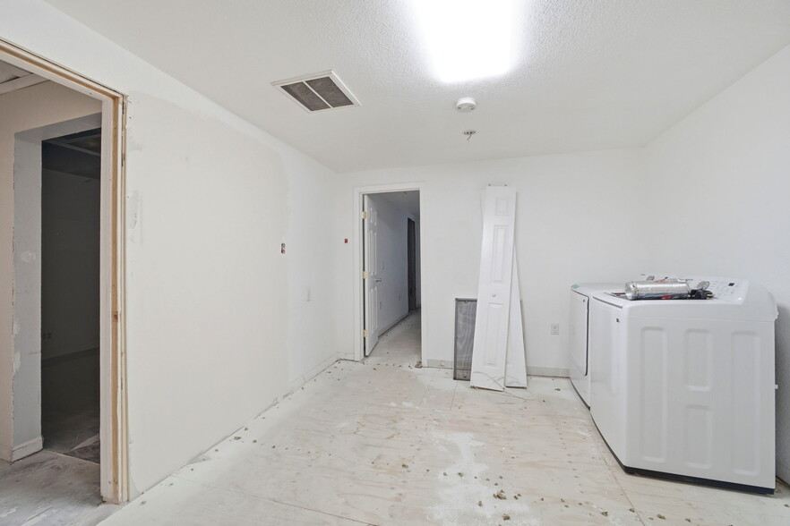 More Photos Of 609 N Grand Ave, Pueblo Storefront Retail Residential For Sale