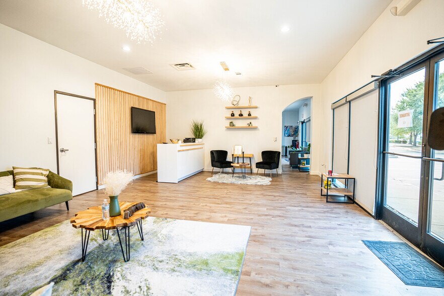 More Photos Of 9229 Lebanon Rd, Frisco Office For Lease