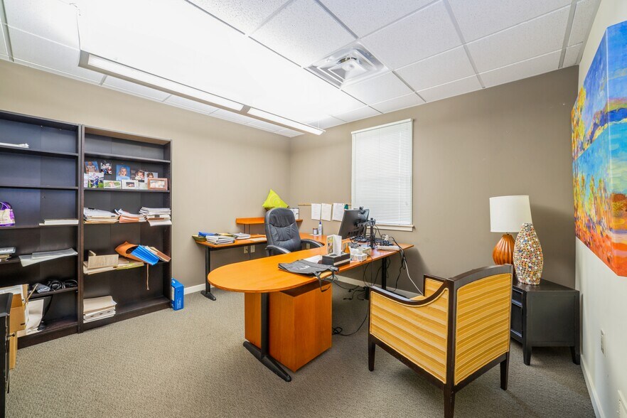 More Photos Of 54 Friends Ln, Newtown Office For Sale