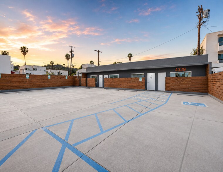 More Photos Of 4325-4327 Woodman Ave, Sherman Oaks Storefront Retail Office For Sale
